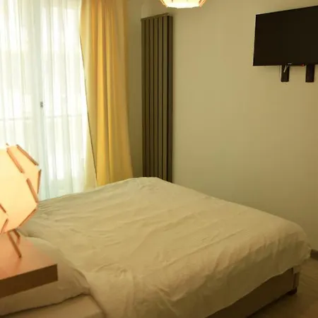 Apartmanhotel Willow Alessi Pool & 3*