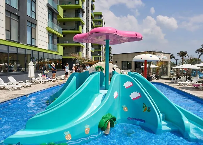 Willow By The Sea By Alz Năvodari