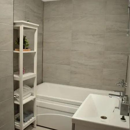 Aparthotel Willow Alessi Pool &